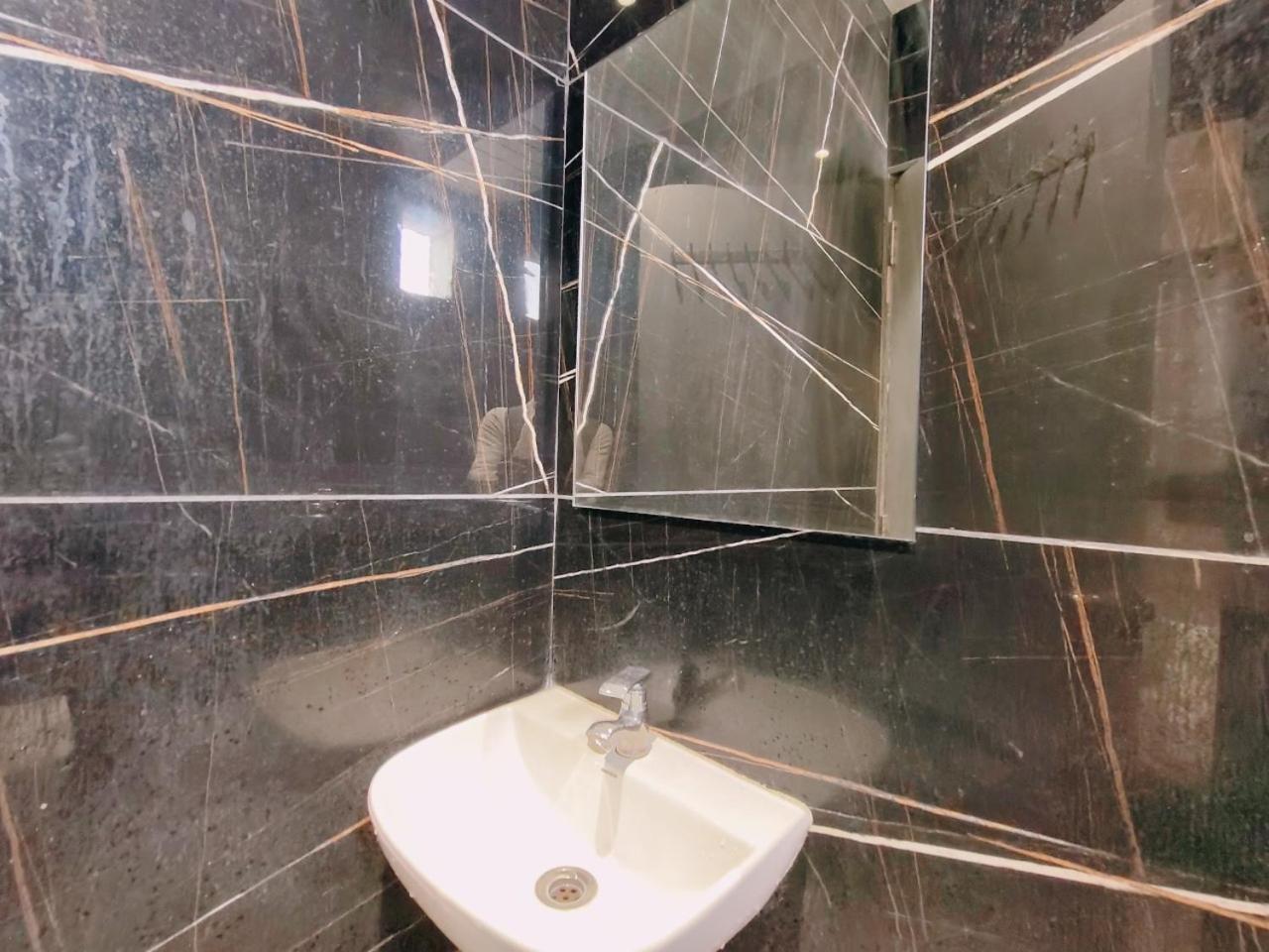 Hotel Pragati Inn أحمدناغار المظهر الخارجي الصورة