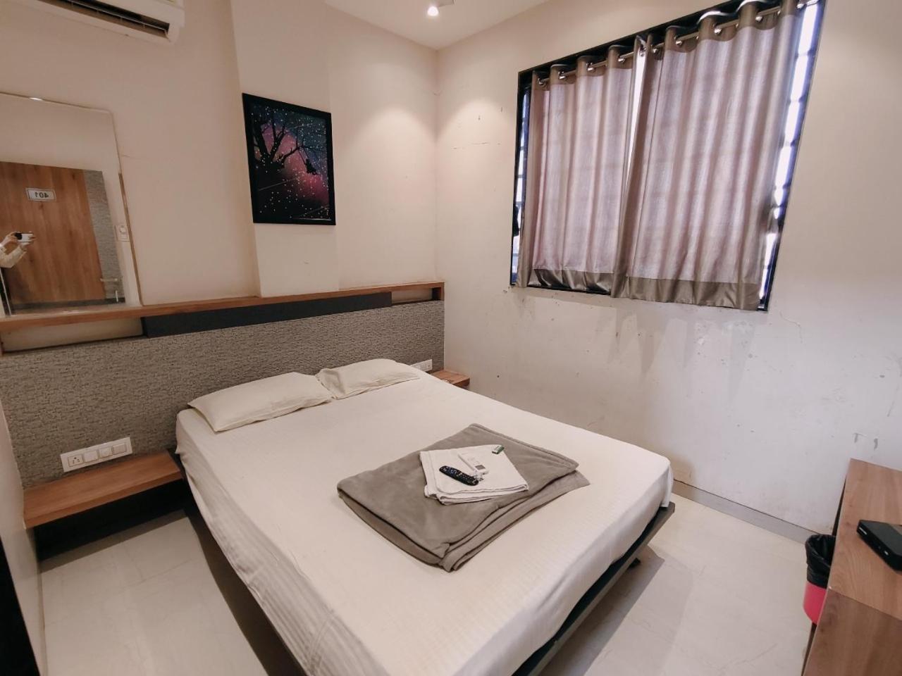 Hotel Pragati Inn أحمدناغار المظهر الخارجي الصورة