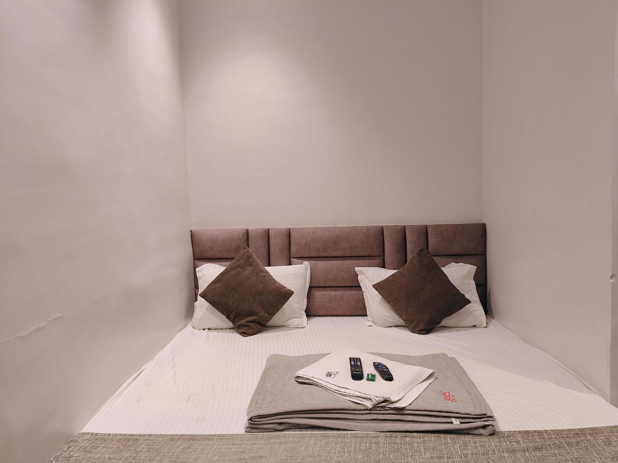 Hotel Pragati Inn أحمدناغار المظهر الخارجي الصورة